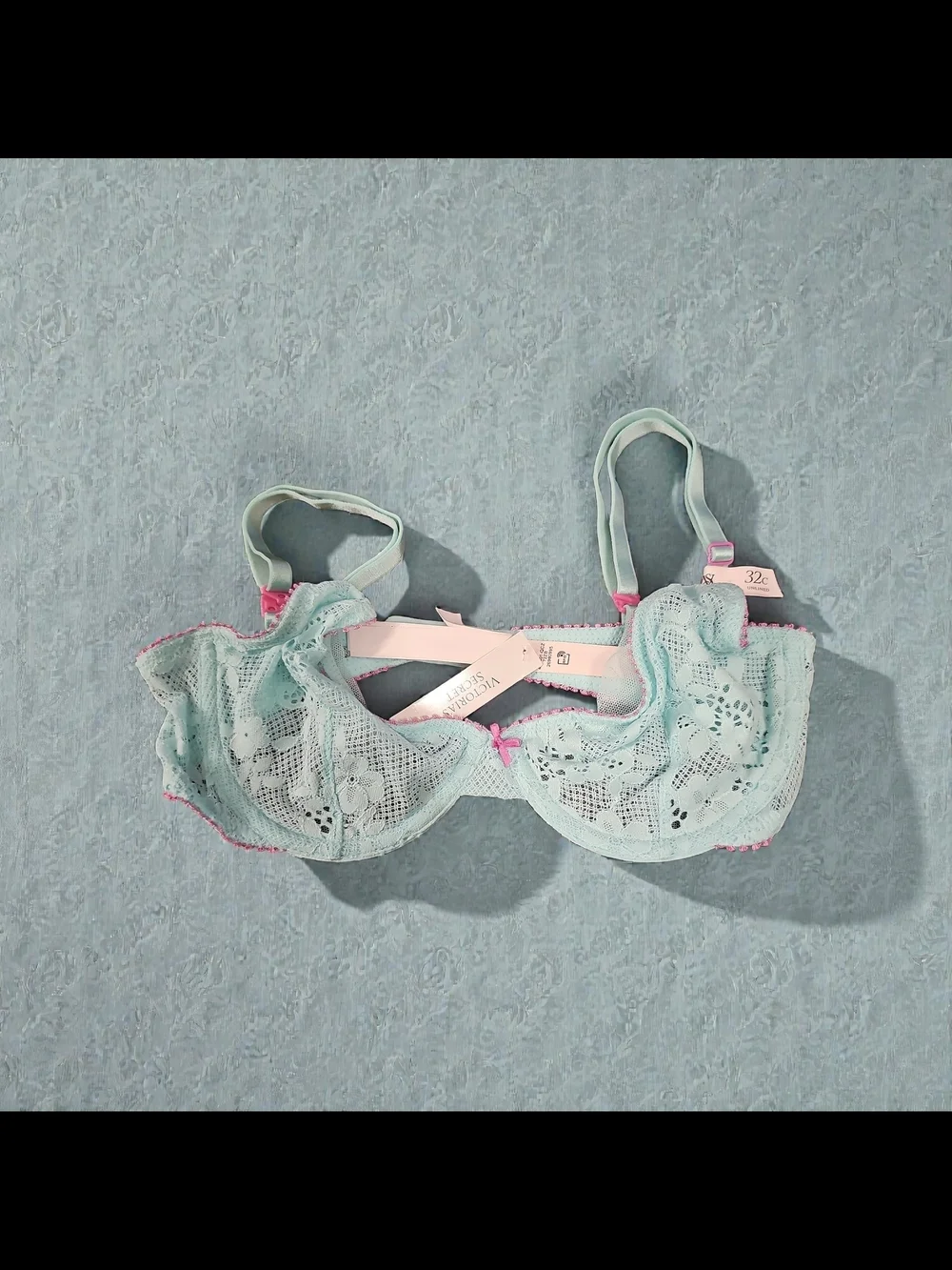 Victoria's Secret Light Blue Lace Underwire Bra with Pink Accents